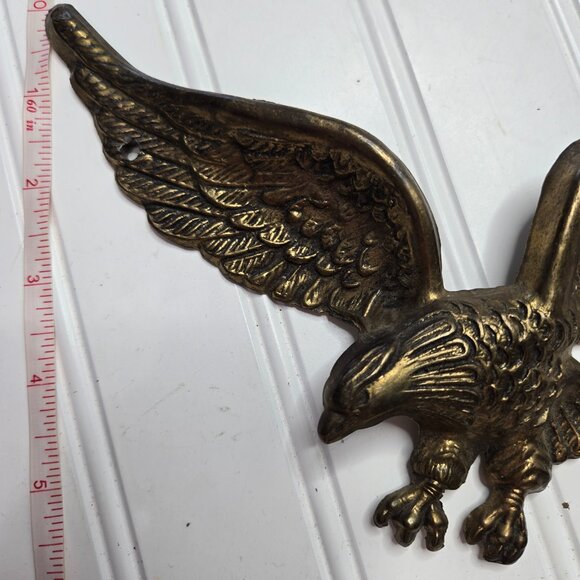 Vintage Wall Plaque American Bald Eagle In Flight Cast Brass 9 in x 5 in #7037 - Picture 6 of 7